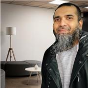 I can offer tailored online lessons for Children & Adults globally, based in Wednesbury, England. With a multilingual background and extensive IT & Business expertise, I specialize in Business English and Information Technology. I hold a National Diploma